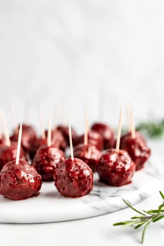 Healthy Berry Recipes: Cranberry Turkey Meatballs | The Health Sessions