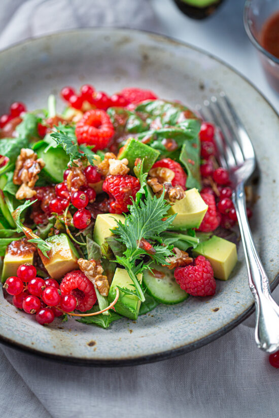Healthy Berry Recipes: Summer Berry, Cucumber and Walnut Salad from PlantCraft | The Health Sessions