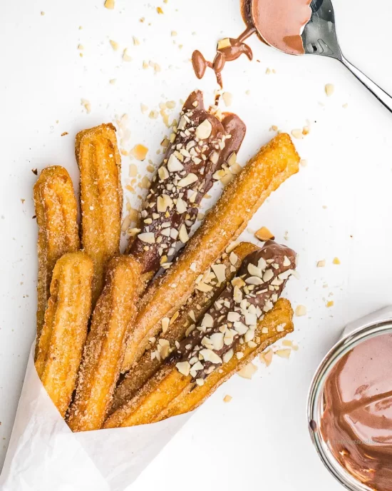 Healthy Movie Night Snacks: vegan Churros with Almond Chocolate Dip from Girl Meets Radish | The Health Sessions
