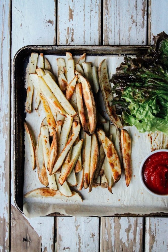 Healthy Burgers & Fries: Perfect Oven-Baked Fries from this Ransom Vegan Life | The Health Sessions