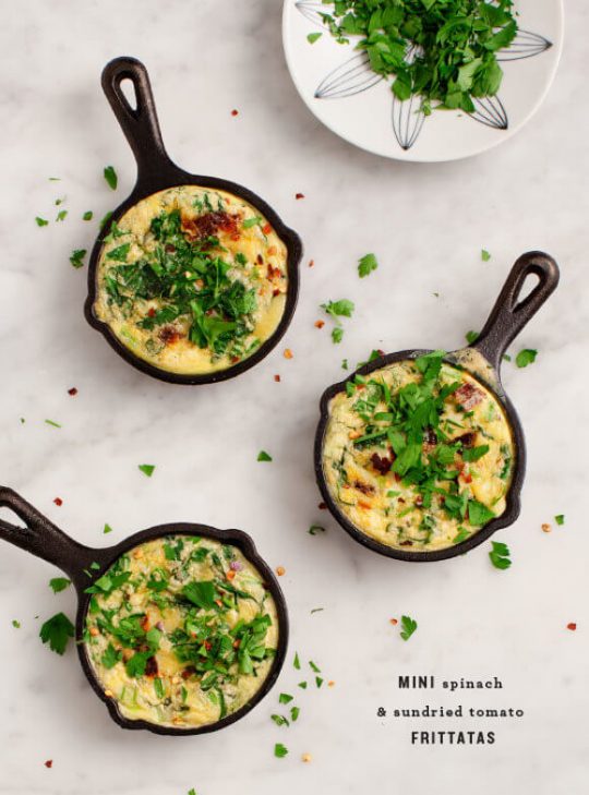 10 Healthy Egg Breakfasts: Mini Spinach & Sun Dried Tomato Frittatas from Love & Lemons | The Health Sessions