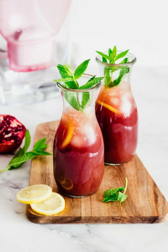 10 Healthy Homemade Iced Teas: Pomegranate Iced Tea from Veggie Jam | The Health Sessions