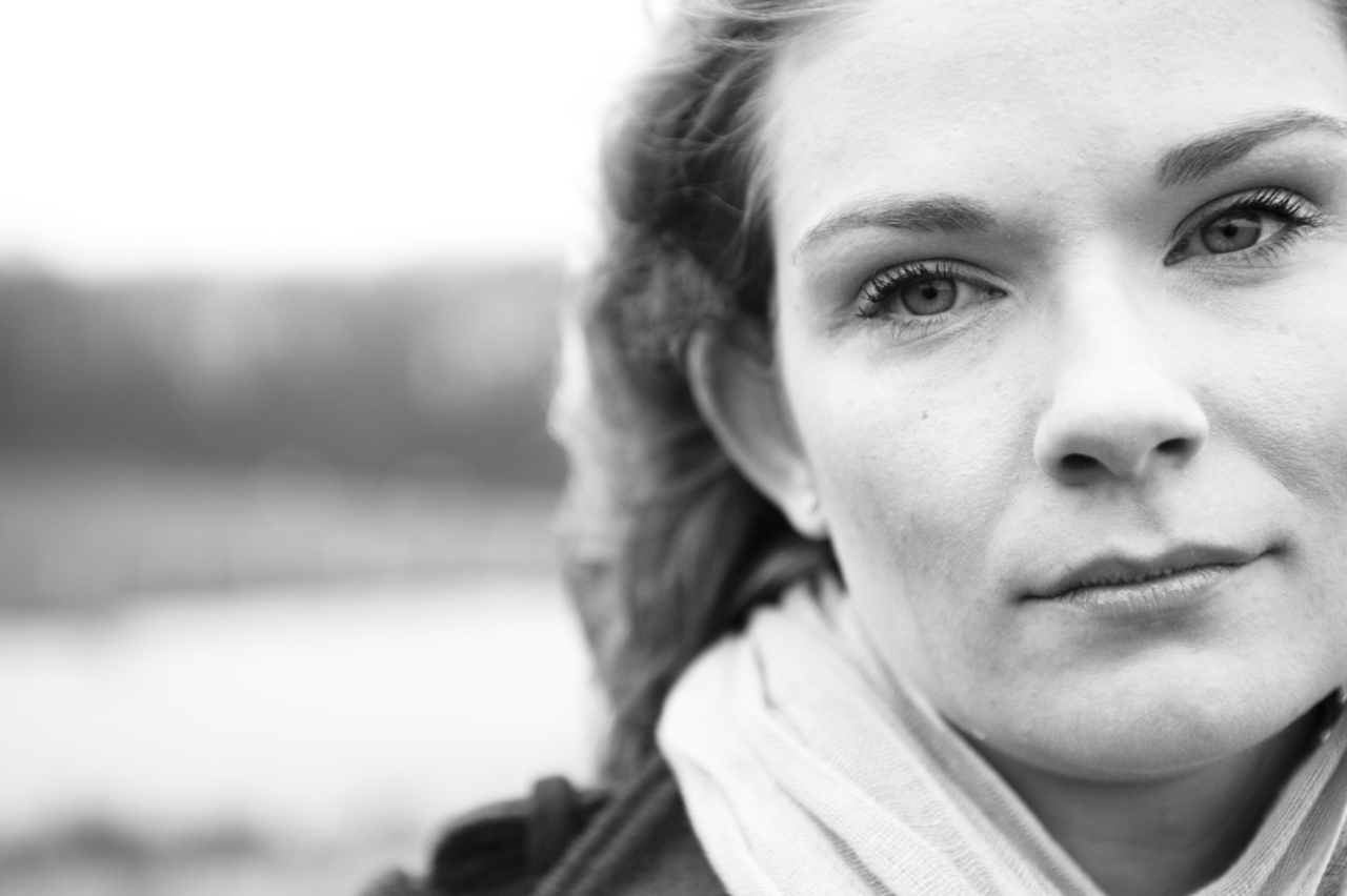 Fifty Shades of Blue: 6 Self-Help Tips for Overcoming Depressive Feelings | The Health Sessions