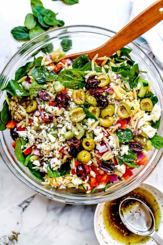 Light Pasta Recipes: Mediterranean Orzo Salad from FoodieCrush | The Health Sessions