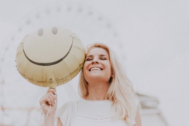 The Difference Between Genuine Optimism and Toxic Positivity | The Health Sessions