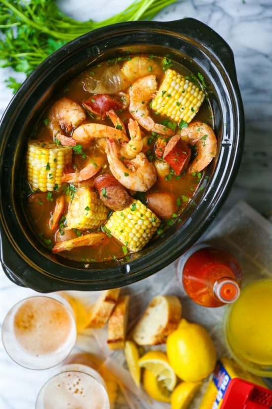 Healthy Slow Cooker Recipes: Slow Cooker Shrimp Boil from Damn Delicious | The Health Sessions