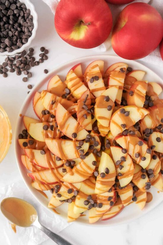 Healthy Snacks: Apple Nachos by Momma Fit Lindsey | The Health Sessions