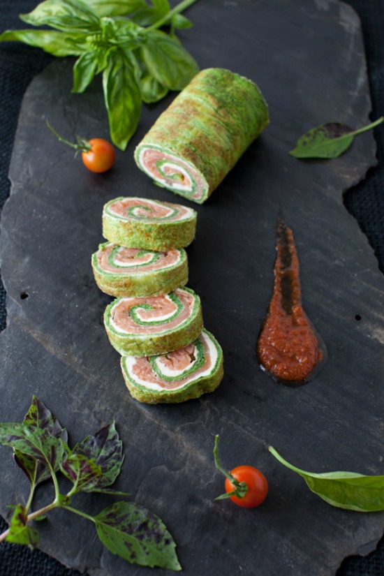 Healthy Picnic: Spinach and Basil Smoked Salmon Roll from Cooking Melangery | The Health Sessions