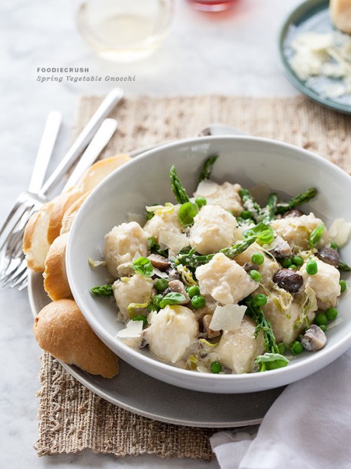 How to Enjoy more Spring Veggies Every Day: Spring Vegetable Gnocchi from FoodieCrush | The Health Sessions