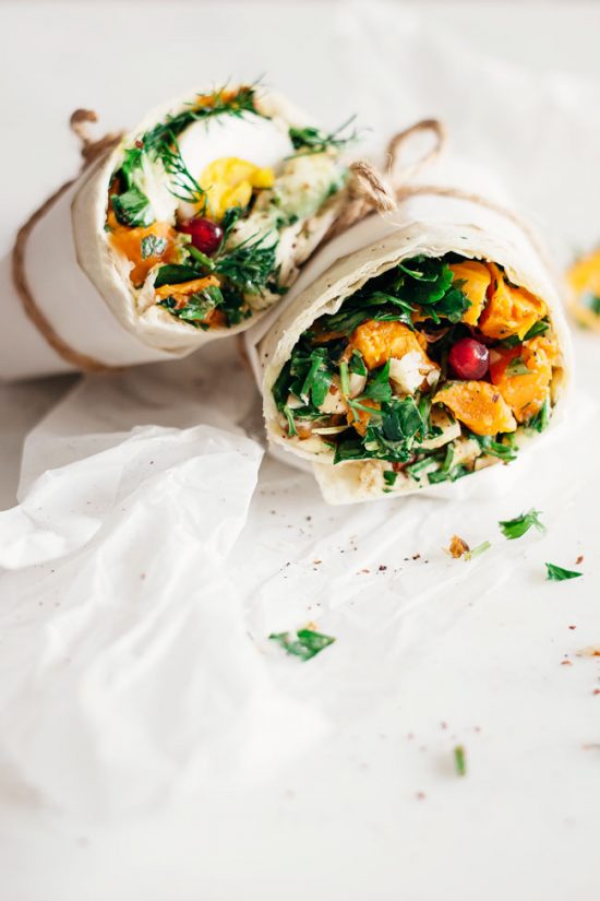 Healthy Work Lunches: Easy Lunch Wrap with Sweet Potato, Hummus and Greens from The Awesome Green | The Health Sessions