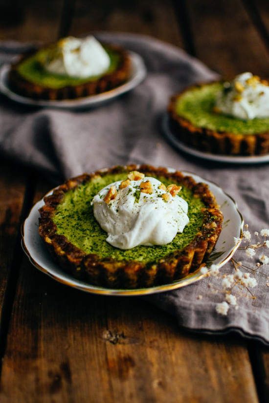 Tea Recipes: Vegan Matcha Tarts from The Farmer's Daughter| The Health Sessions