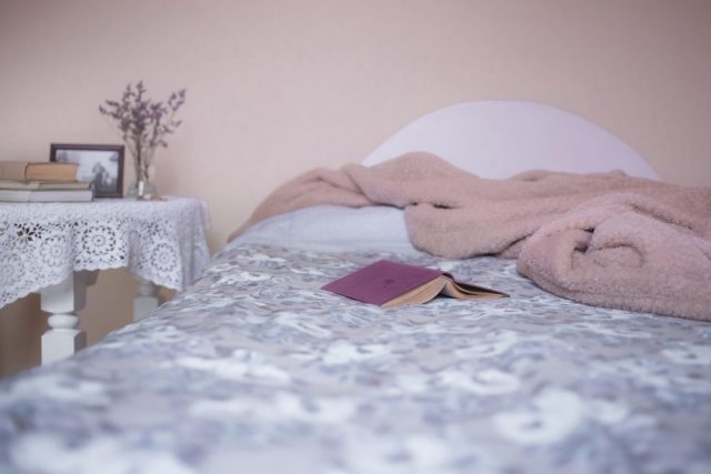 How You Can Benefit from Keeping a Sleep Diary | The Health Sessions