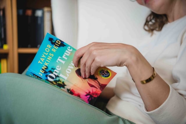 60 Spoonie-Proof Ways to Express Your Love in Each 'Love Language' | The Health Sessions