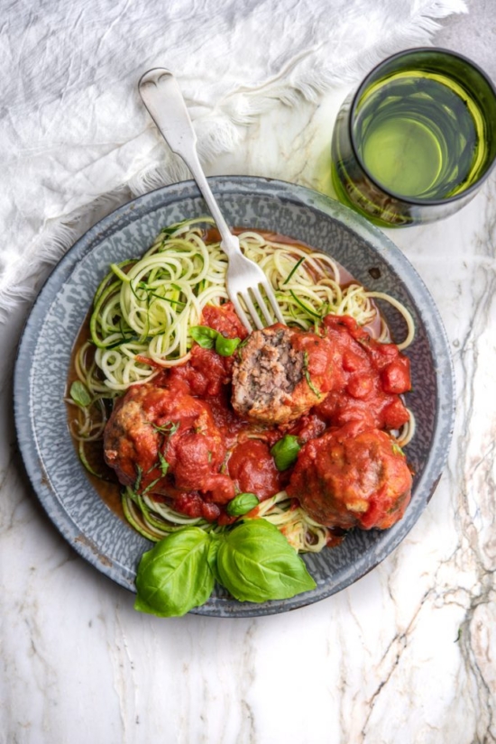 How to Eat the Rainbow: Healthy Gluten-free Italian Meatballs with Marinara from The Frayed Apron | The Health Sessions