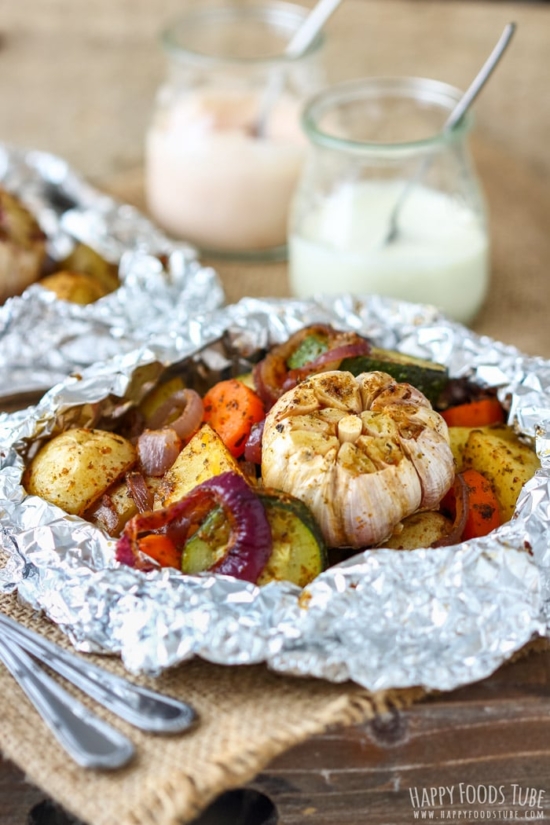 Foil Packet Recipes: Vegetable Foil Packets from HappyFoodsTube | The Health Sessions