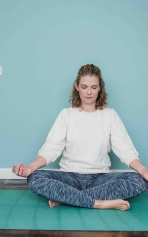 How to Start Meditating When You Can't Focus | The Health Sessions