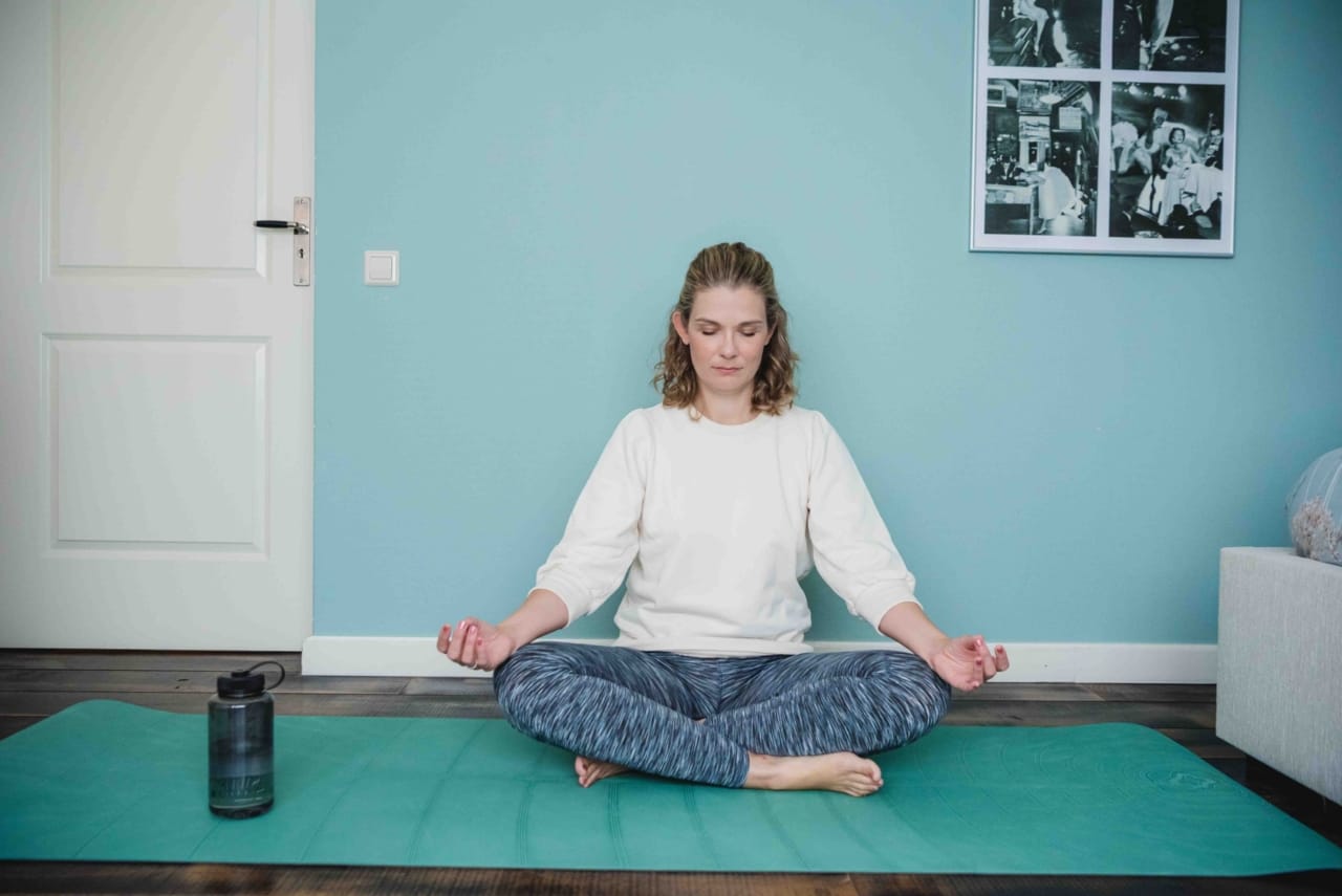 How to Start Meditating When You Can't Focus | The Health Sessions
