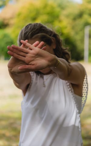 Living with Limitations: How to Set Healthy Boundaries and Communicate Them | The Health Sessions