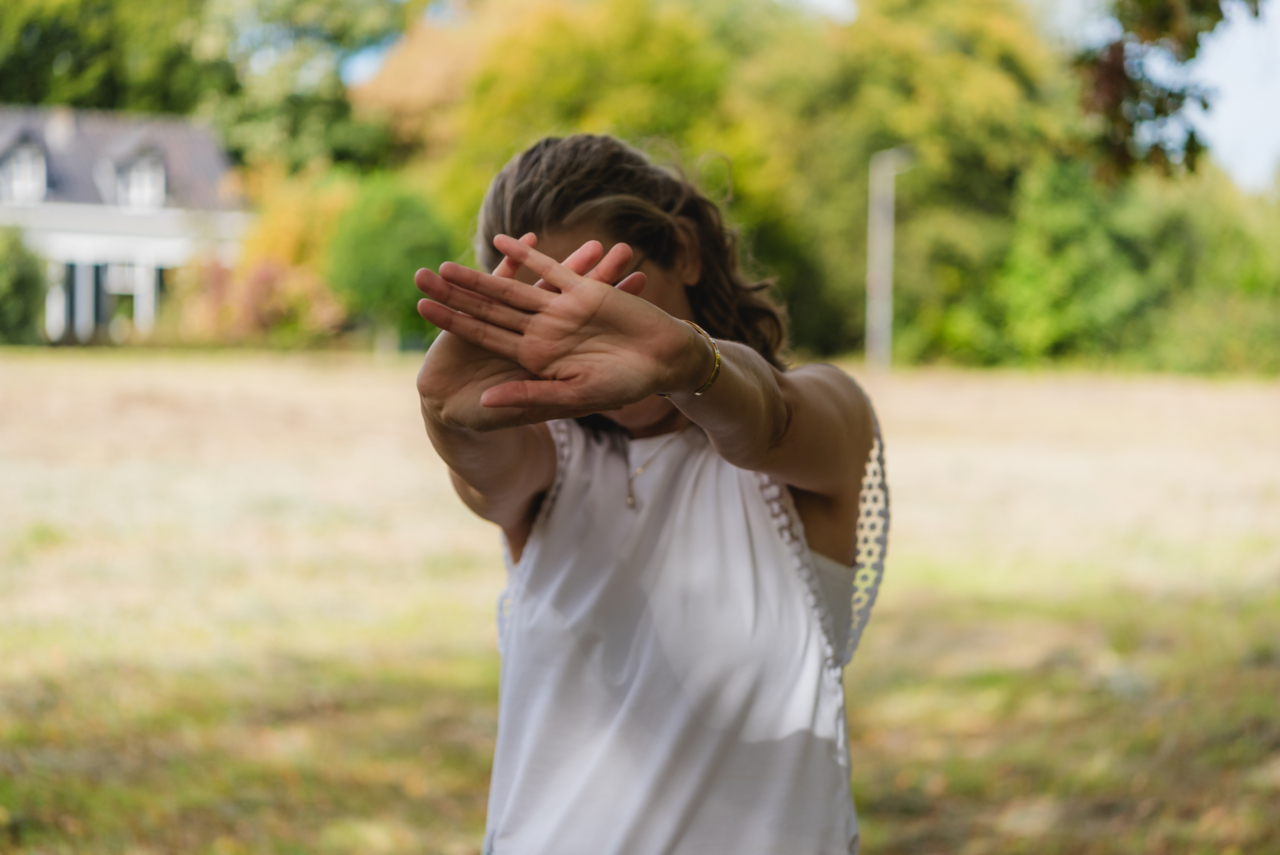 Living with Limitations: How to Set Healthy Boundaries and Communicate Them | The Health Sessions