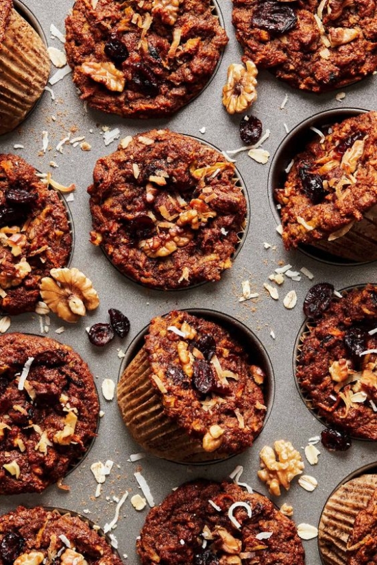 Make-Ahead Meals:Gut Healthy Pumpkin Morning Glory Muffins from KaleJunkie | The Health Sessions