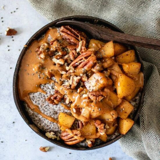 Best Bowl Food: Warm Chai Spiced Chia Pudding with Cinnamon Apples | The Health Sessions