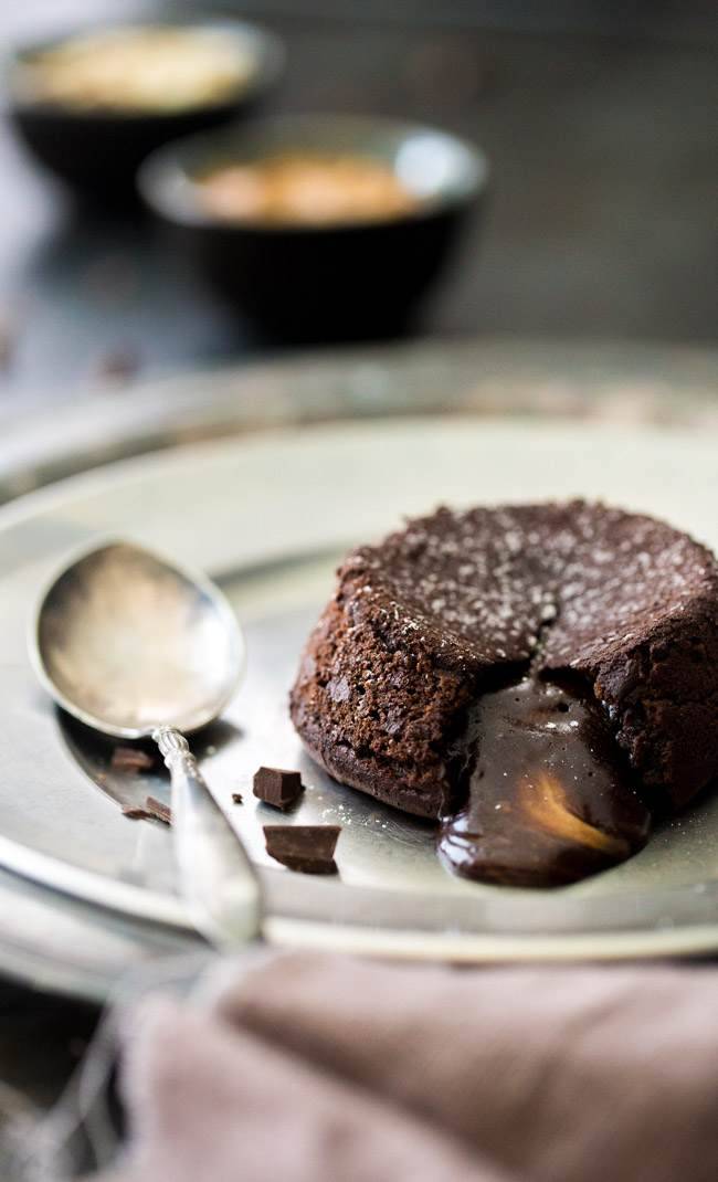12 Better-for-You Christmas Treats: Paleo Chocolate Lava Cake from Food Faith Fitness | The Health Sessions