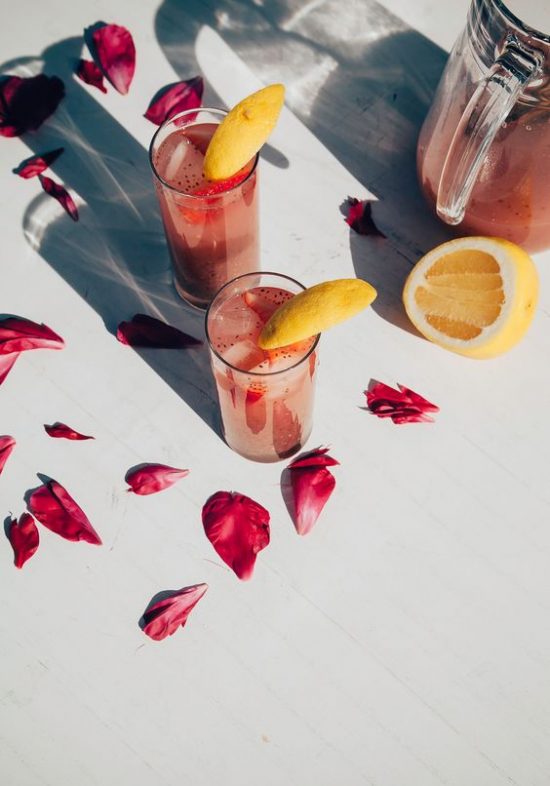 12 Refreshing Summer Drinks: Strawberry Rosewater Chia Fresca by The First Mess | The Health Sessions