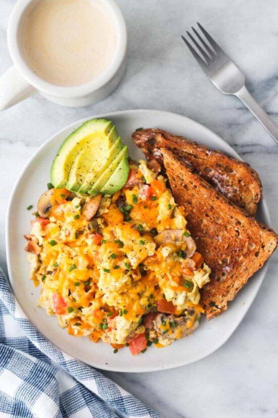 Healthy Egg Dishes: Loaded Scrambled Eggs from Easy Chicken Recipes | The Health Sessions