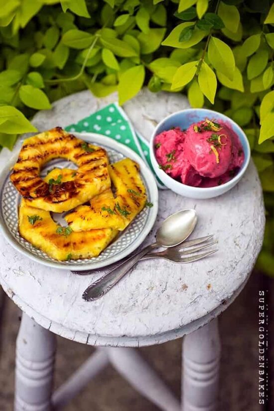 Healthy Frozen Yogurt: Strawberry Frozen Yogurt with Grilled Pineapple from Super Golden Bakes | The Health Sessions