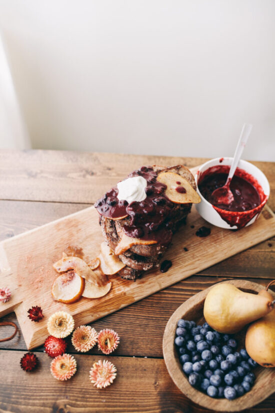 Healthy Brunch Recipes: Vegan Blueberry Pear French Toast from Treasures & Travels | The Health Sessions