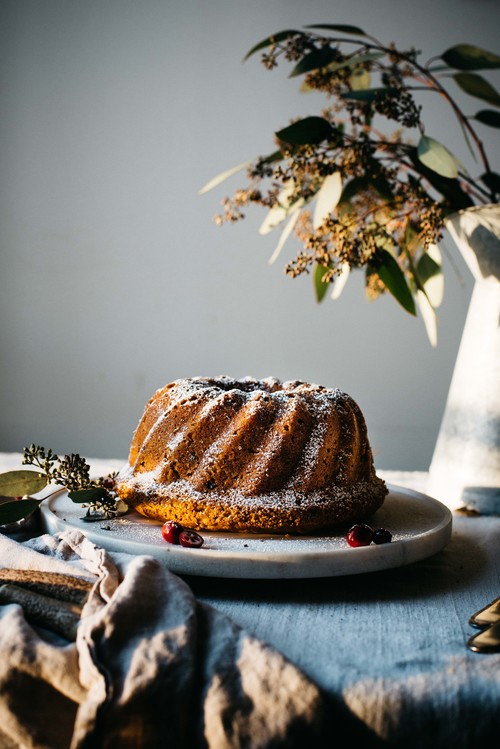 12 Better-For-You Christmas Treats: Holiday Butternut Bundt Cake from Dolly and Oatmeal | The Health Sessions