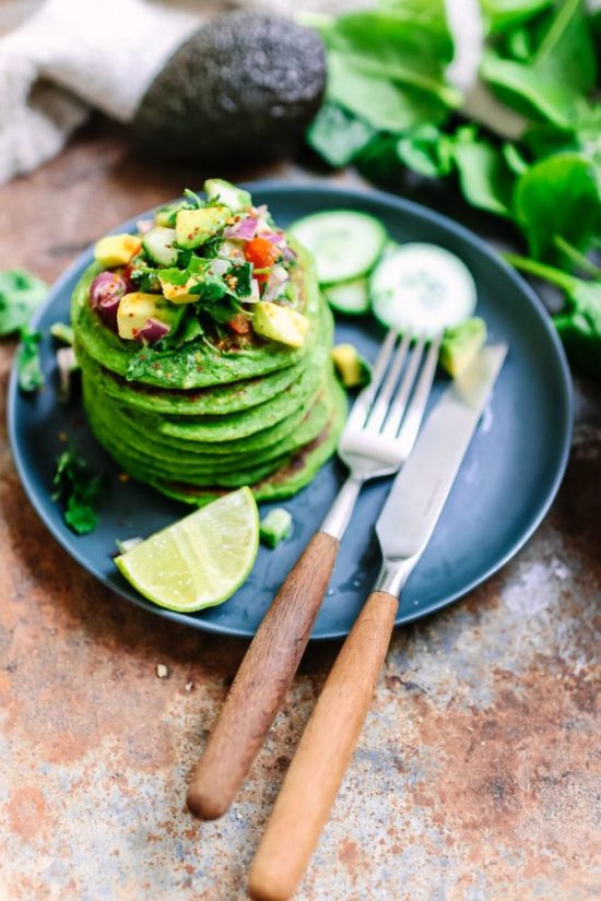 Eat More Leafy Greens:Avocado & Spinach Savoury Oats Pancakes from Healthy Twists | The Health Sessions