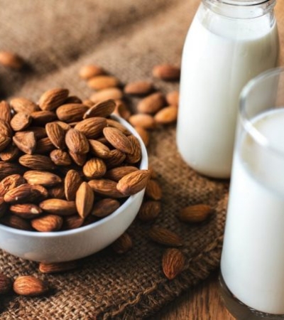 Milk Alternatives: 8 Popular Plant-Based Milks Compared | The Health Sessions