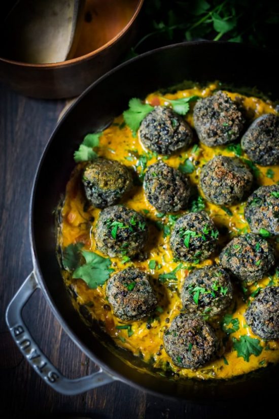 Popular Superfoods: Vegan Lentil Meatballs with Coconut Curry Sauce from Feasting at Home | The Health Sessions