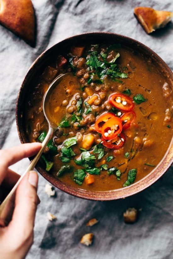 Healthy Slow Cooker Recipes: Winter Detox Moroccan Sweet Potato Lentil Soup from Little Spice Jar | The Health Sessions