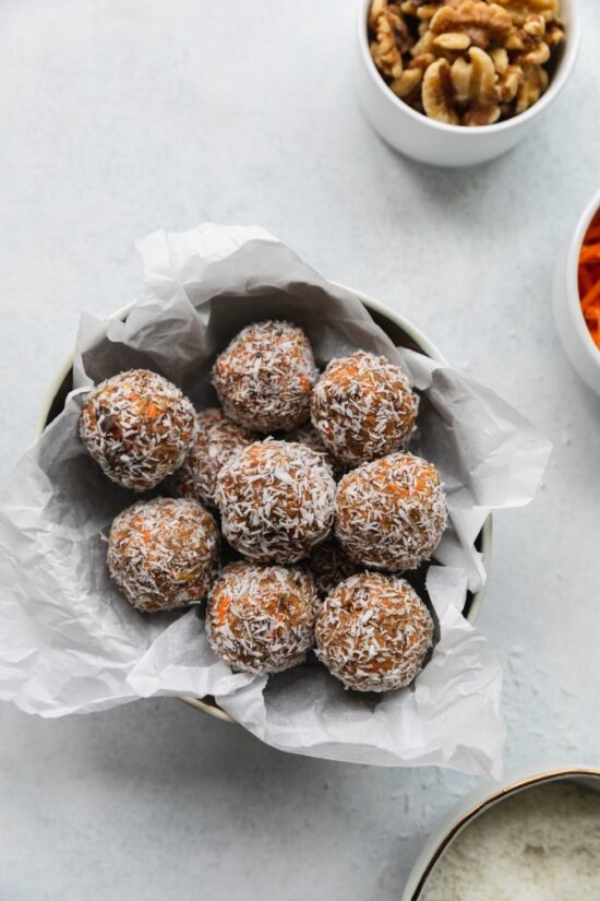 Healthy Snacks: carrot Cake Protein Balls from Becks Lives Healthy | The Health Sessions