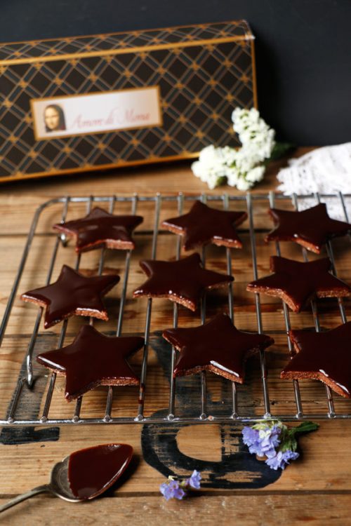 Edible Gifts for Healthy Food Lovers: Chocolate Star Cookies (Gluten-Free & Vegan) from Nirvana Cakery | The Health Sessions